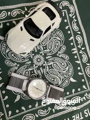  13 ساعة يد سلسلة