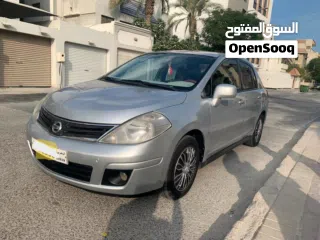  3 Nissan Tiida Mid option 1.8L 2011