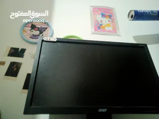  7 acerمستعمل نظيف لم يتم استخدامه الا مره واحده ويعمل بشكل جيد ومع هديه كيبورد+ماوس مجاناً بسعر جيد