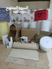  2 رولات تغليف للبيع بعمان/ كراتين للشحن ونقل العفش لضب الزجاج