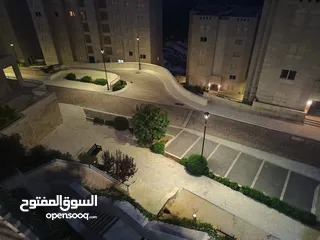  2 شقة فاخرة للبيع في مدينة روابي بارقى احياء المدينة وبسعر لقطة