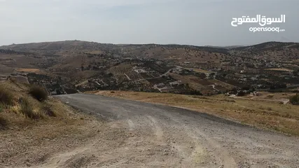  4 قطع اراضي مميزة في بيرين اطلالة عالية ورائعة