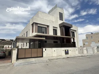  2 شقة تسوية مساحة 172م مع ترس وحديقه بتشطيبات مميزة للبيع في عبدون