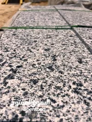  5 1250 متر مربع شايش درج جرانيت مصري نيو حلايب جودة عالية ، قياسات من 100 الى 160 سم بسعر الجملة