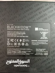  4 razer keyboard black widow v4 yellow switches , mouse razer basilisk