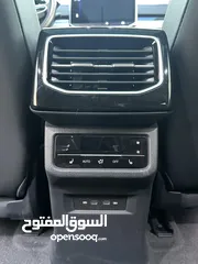  16 ID.6 Crooz PRO VIP 2023  بحاله الوكاله عداد 20 الف كن جمرك جديد