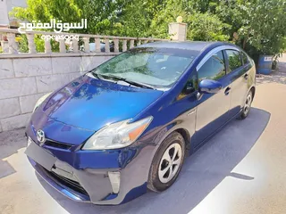  1 تويوتا بريوس هايبرد 2012 بحالة ممتازة