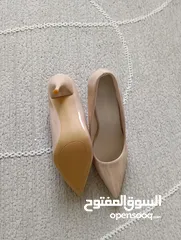  4 كندرة كعب 7 سم بيج جديدة
