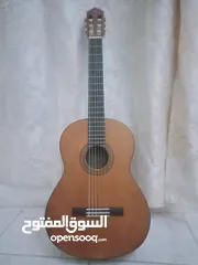  1 جيتار نوع YAMAHA C40