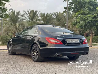  5 مرسيدس CLS 350 موديل 2012 بحالة نظيفه جدا شرط الفحص