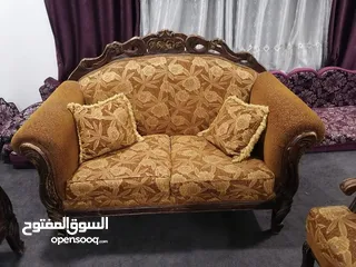  4 طقم كنب بحاله جيده للبيع