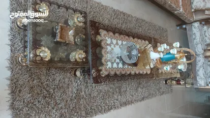  4 للبيع طقمين كنب جلوس أحدهما أحرف زان