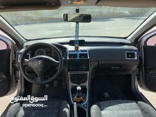  11 سيارة بيجو 307/2004