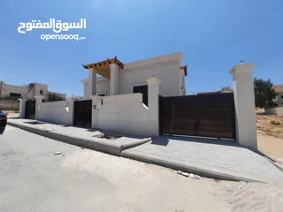  2 شبه فيلا في ارقى مناطق شومر