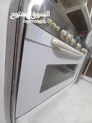  1 فرن غاز تكنو بحاله جيده شغال تماما