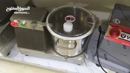  1 hummus machine for restaurent and coffee shop