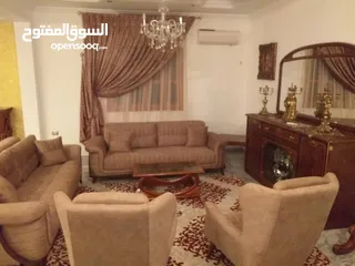  2 منزل للبيع السراج ( حرف تي يسار اول شارع يمين شارع المقطرن شارع اللي مصكر نهايته )