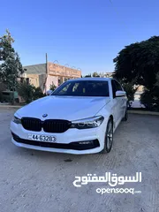  4 BMW 530e (2018)