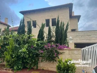  1 فيلا للبيع في الحي الدبلوماسي في رام الله