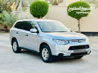  1 Mitsubishi Outlander 2015