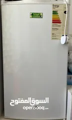 1 Mini refrigerator