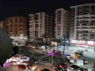  1 دوران السيوف بجوار معرض مصر والسودان السيوف