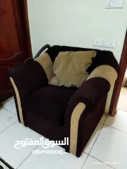  2 طقم كنب شبه الجديد