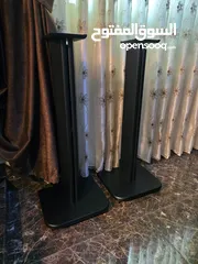  10 bookshelf speakers stand
