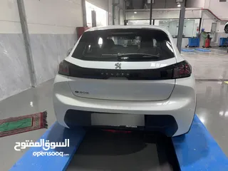  6 بيجو 208 كهربائيه 2021
