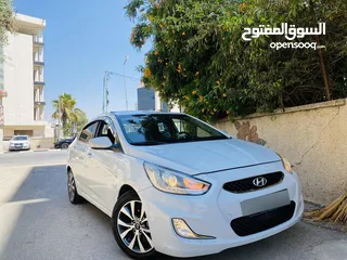  2 هونداي اكسنت 2018   فل اوتمات السيارة  اقتصادية جداً و   فل اضافات بنزين ماتور 1600 4 غيار ..