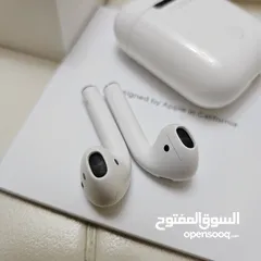  4 AirPods (2nd Generation)