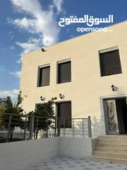  9 فيلا للبيع