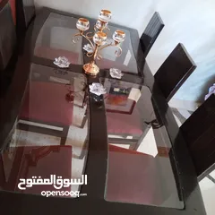  2 طاولة سفرة مع 6 كراسي بحالة جيدة جدا