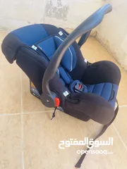  3 مقعد اطفال بحالة الجديد