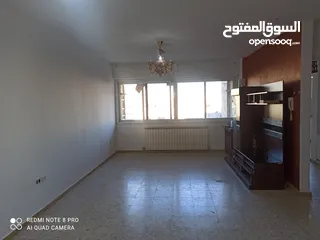  8 شقة مميزة للإيجار – رام الله  شارع القدس