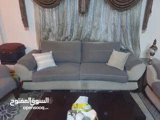  1 طقم كنب فاخر تفصيل شبه جديد مكلف 1200