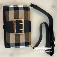  1 حقيبة يد ماركة بربري