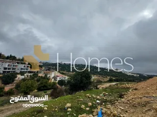  1 ارض للبيع خلف مدارس البكالوريا و المشرق تصلح لبناء فيلا خاصه او فلل متلاصقه بمساحة 2002 م
