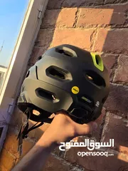  5 Bell Super DH Spherical Helmet