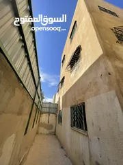  6 عمارة خمس شقق ومخزنين للبيع بسعر مغري