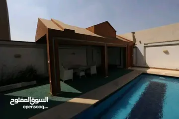  4 عماره عائليه فاخره بحمام سباحه خاص بالفرش