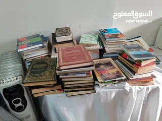  4 كتب للبيع عربي وانجليزي
