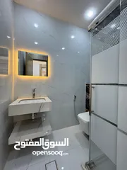  21 شقة  شبه ارضي مساحة داخلية 215م بالاضافة الى تراس مساحة 170م بالقرب من جسر الجبيهة ياجوز