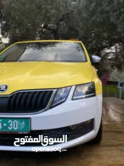  1 سكودا اوكتافيا 2020 فل الفل ما عدا فتحه السياره بحاله الشركه انضف من البرايڤت ماشيه 16000الف