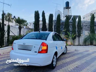  2 هونداي فيرنا2007  اوتماتك ماشاءالله سيارة ممتازة جداً ماتور 1600 ترخيص.  وتامين جديد ..