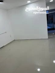  4 مكتبين جنب بعض 53 م و 61م