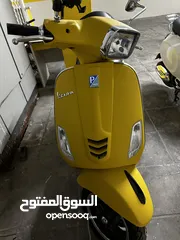  2 Vespa VLX 2022