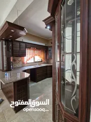  4 شقة نظيفه للايجار (ايجار اول)