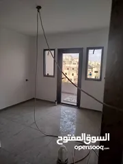  10 شقة في الماصيون طابق اول في منطقة حيوية بجانب الشارع