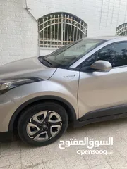  4 تويوتا chr 2019 كهربائية للبيع بحالة الوكالة